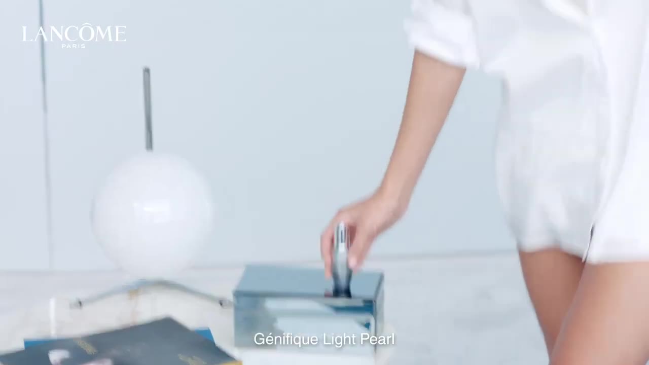 Lancôme Advanced Génifique Light Pearl commercial featuring Taylor Hill